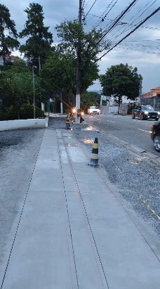 Piso tátil instalado conforme norma