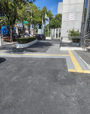 Lateral do prédio finalizada